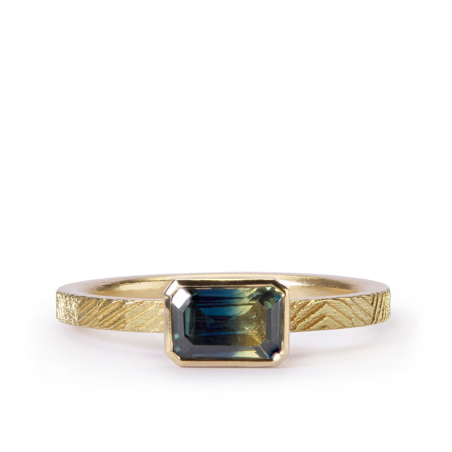 One-of-a-kind Sapphire contour ring