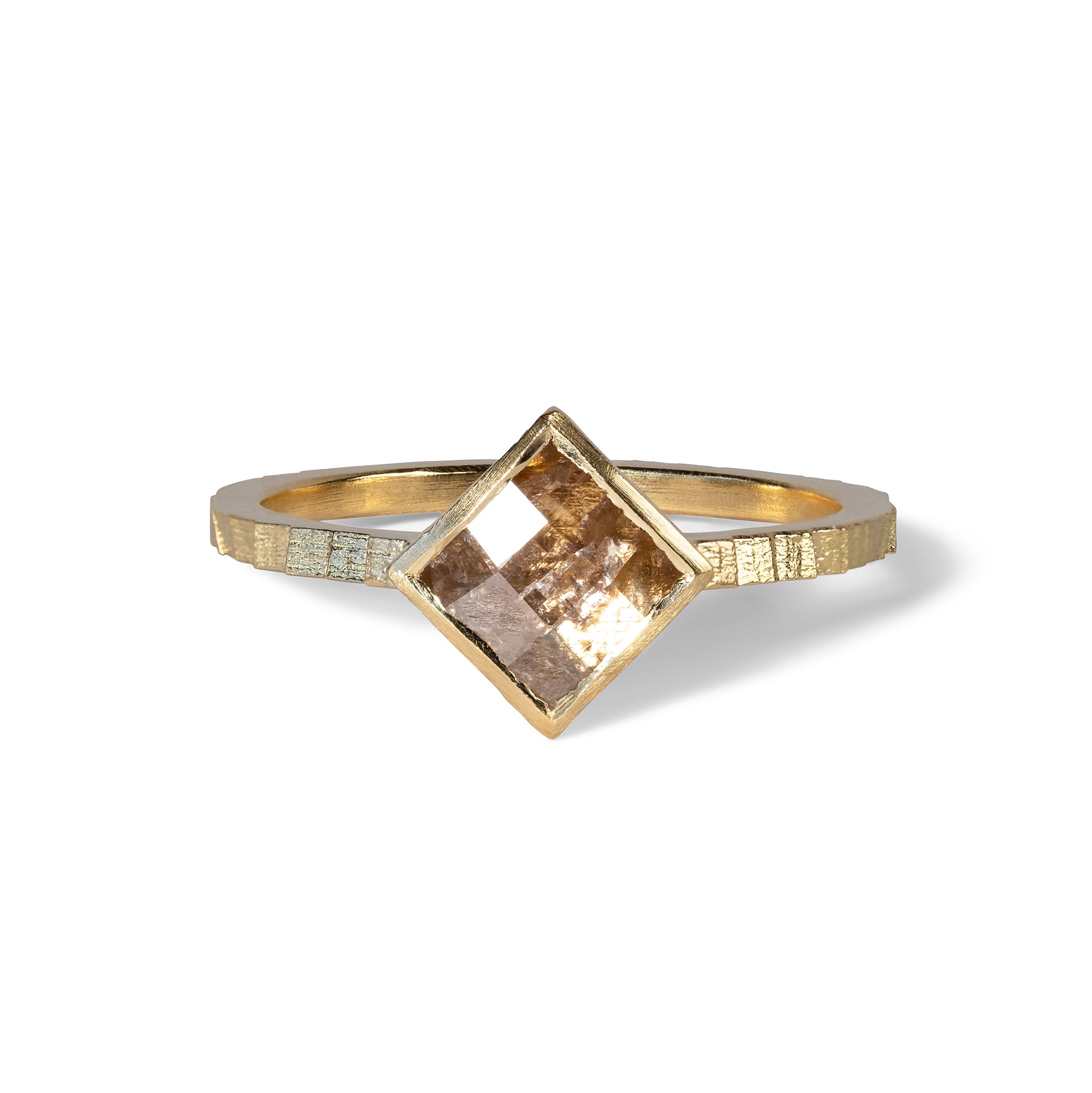 Single square band with 6mm checkerboard rosecut diamond – Jo