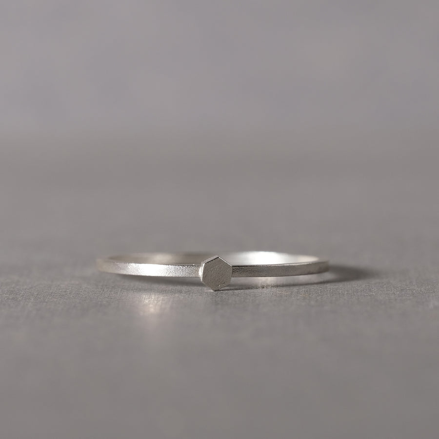 Hex (1) Glint ring sample