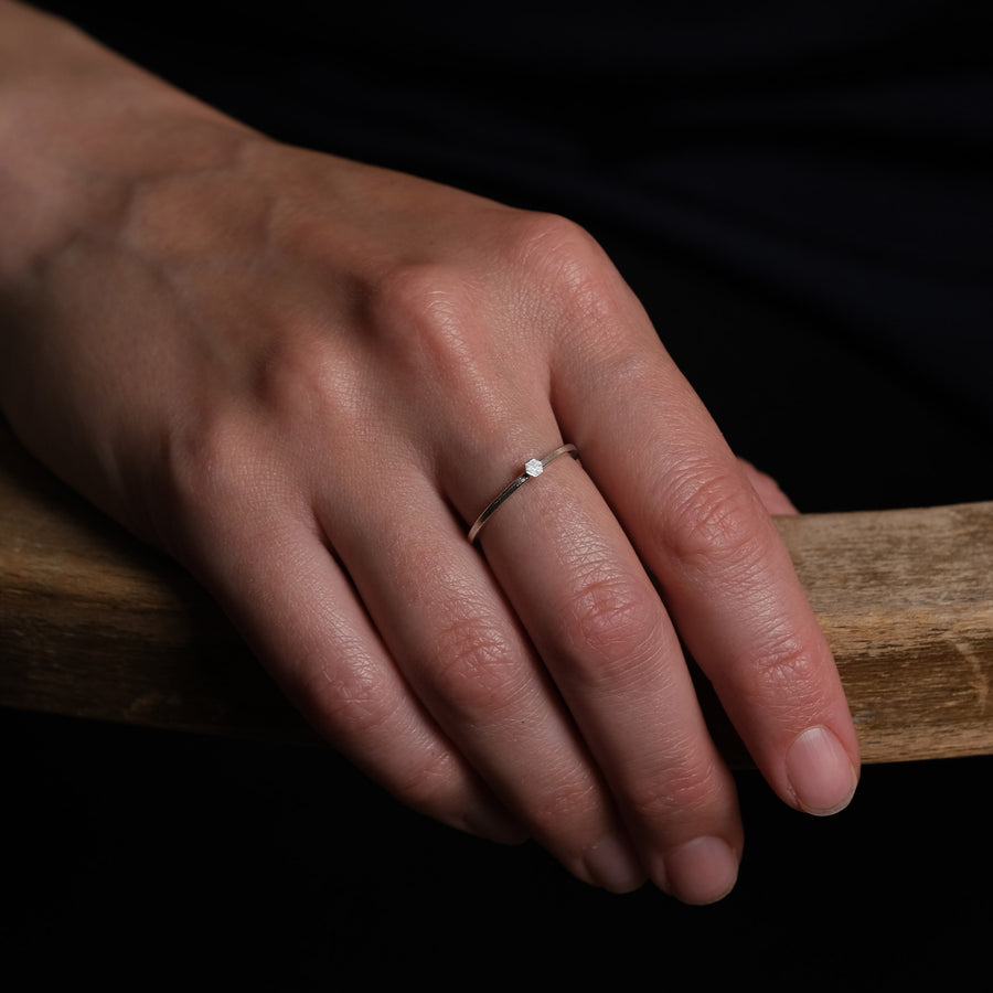 Hex (2) Glint ring sample