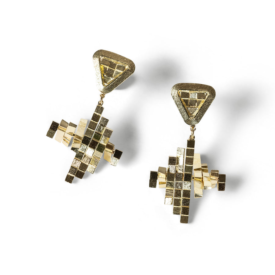 Medium diamond Stratus rain drop earrings