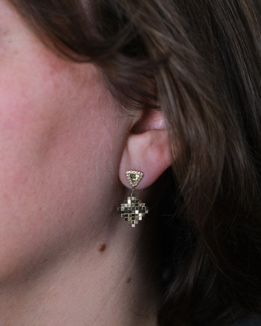 Medium diamond Stratus rain drop earrings