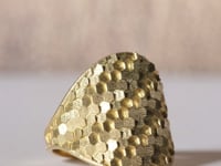 Medium Hex shield ring