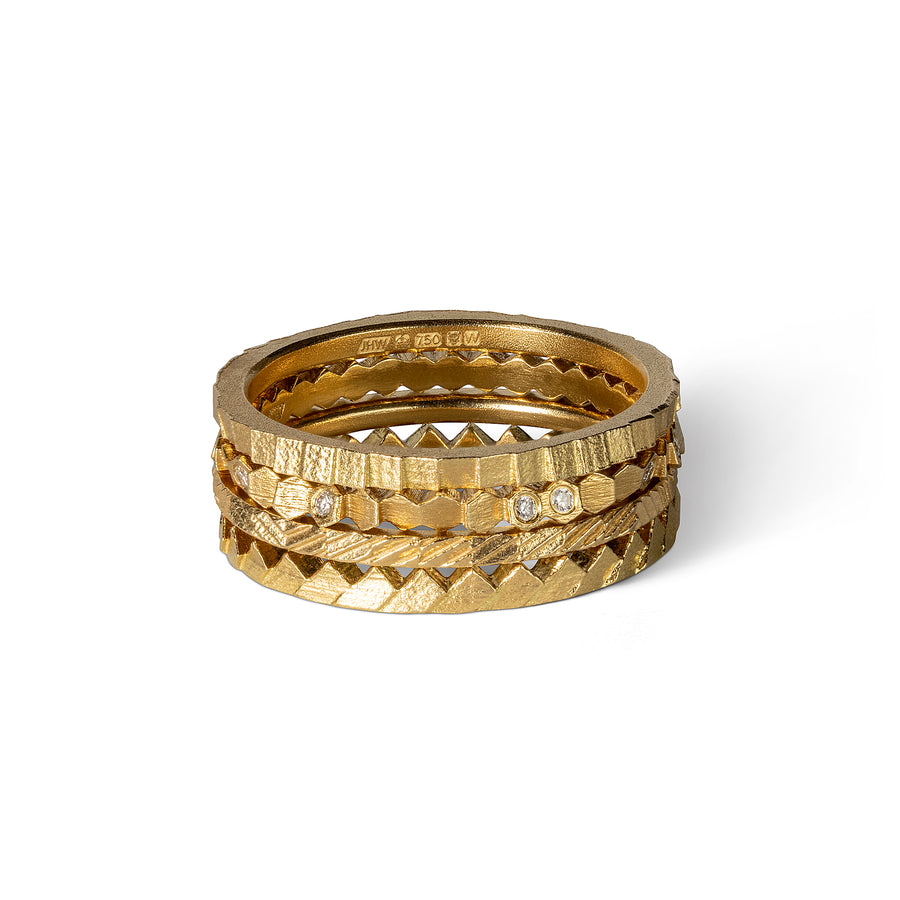 Mixed pattern stacking ring set