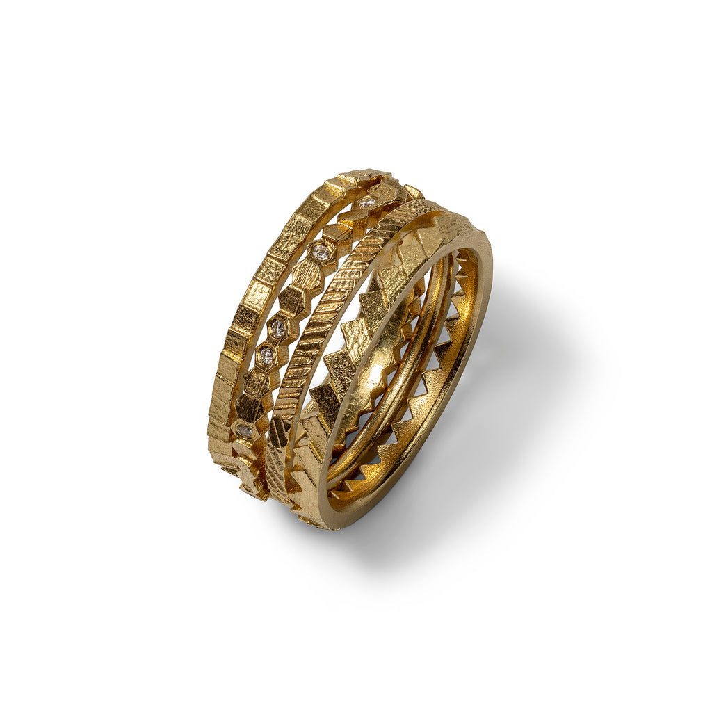 Mixed pattern stacking ring set