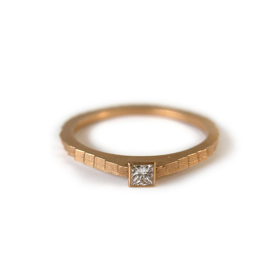 Single square band with princess cut diamond